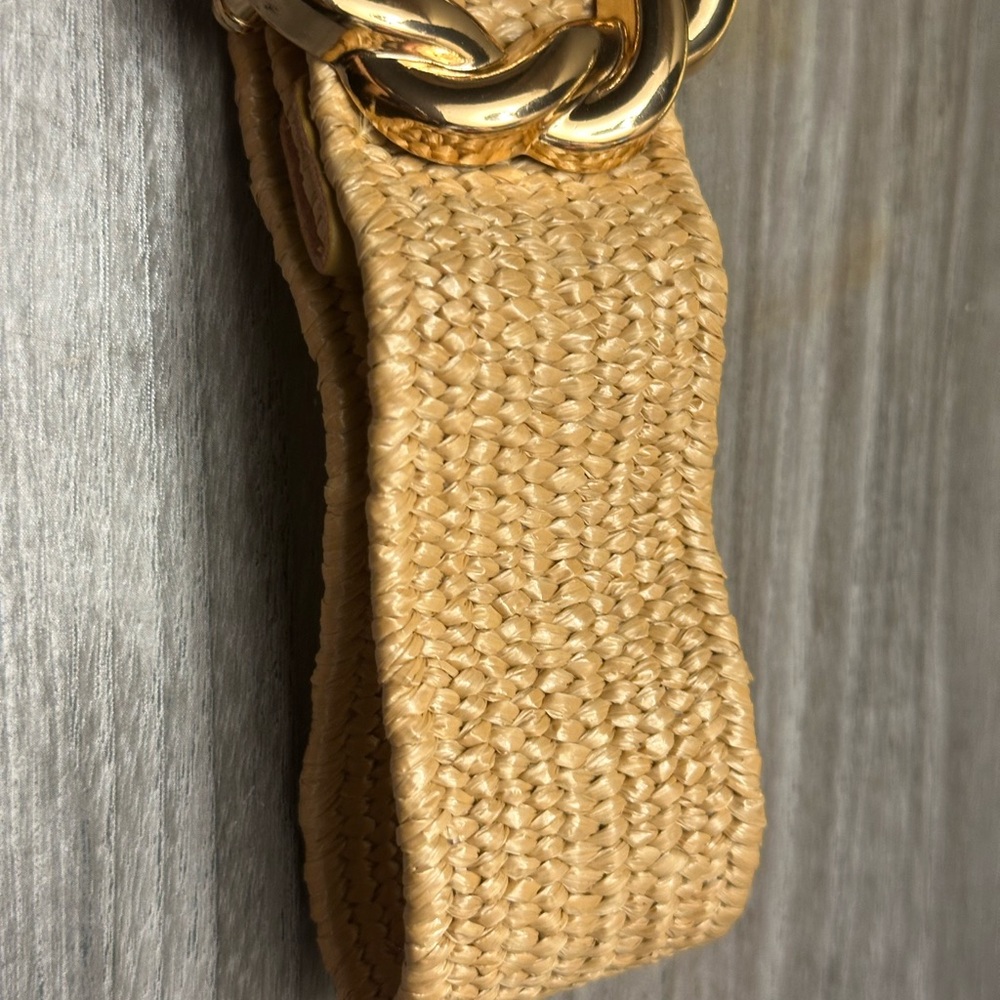 Elegant Gold Chain Tan Belt - Picture 3 of 6